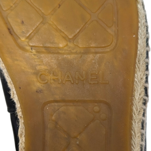 CHANEL espadrille flats loafers interlocking CC logo black leather 39 - Picture 10 of 11